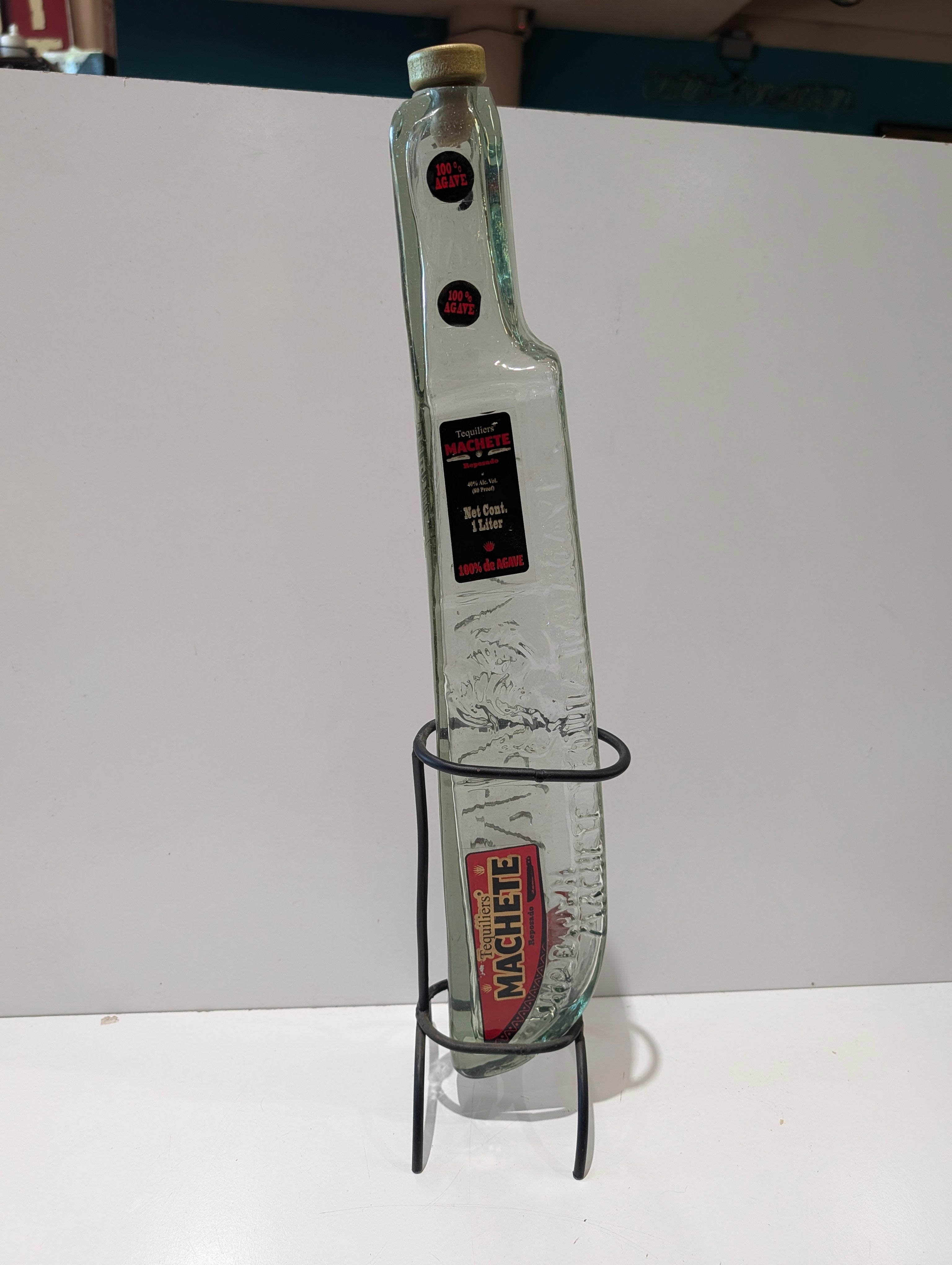 Tequiliers Machete Reposado Tequila Bottle Display With Metal Stand 1 Liter Decor