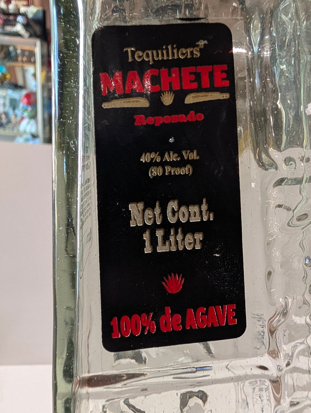 Tequiliers Machete Reposado Tequila Bottle Display With Metal Stand 1 Liter Decor