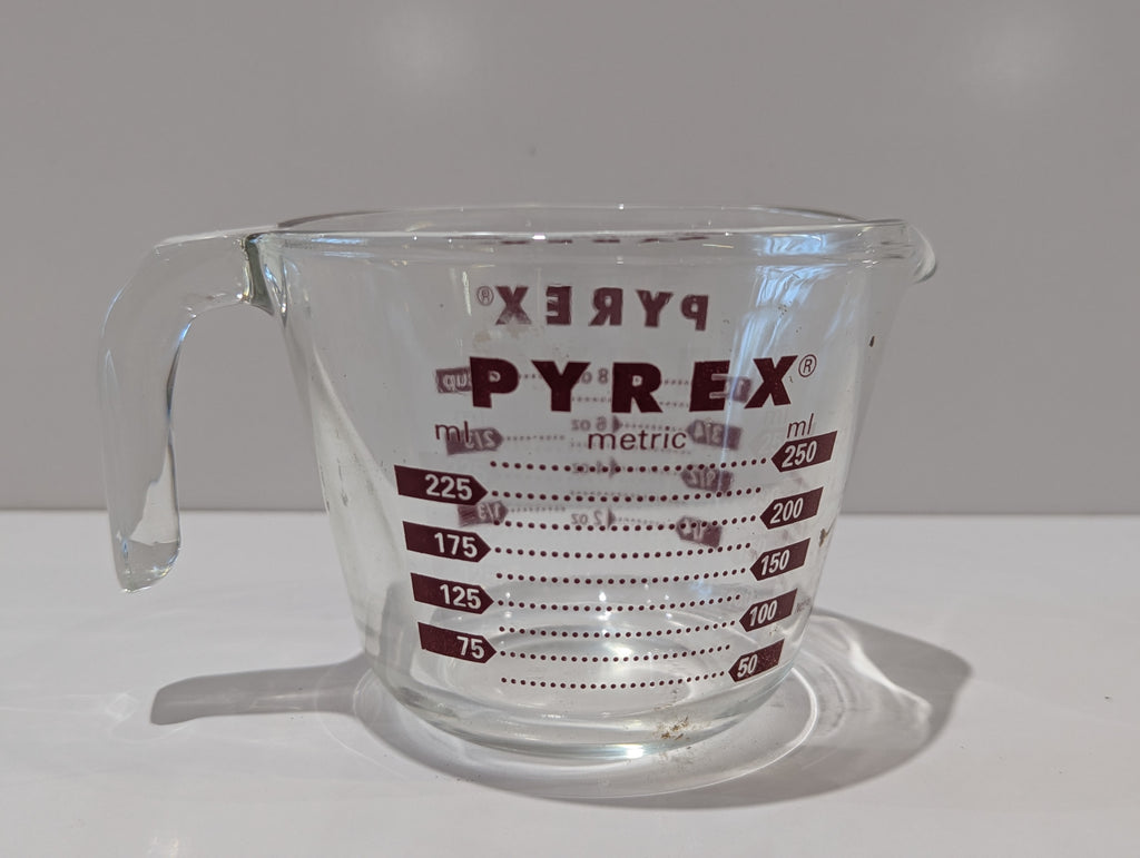 Vintage Pyrex 1 Cup Glass Measuring Cup Red Lettering 8 Oz 250 mL Kitchenware