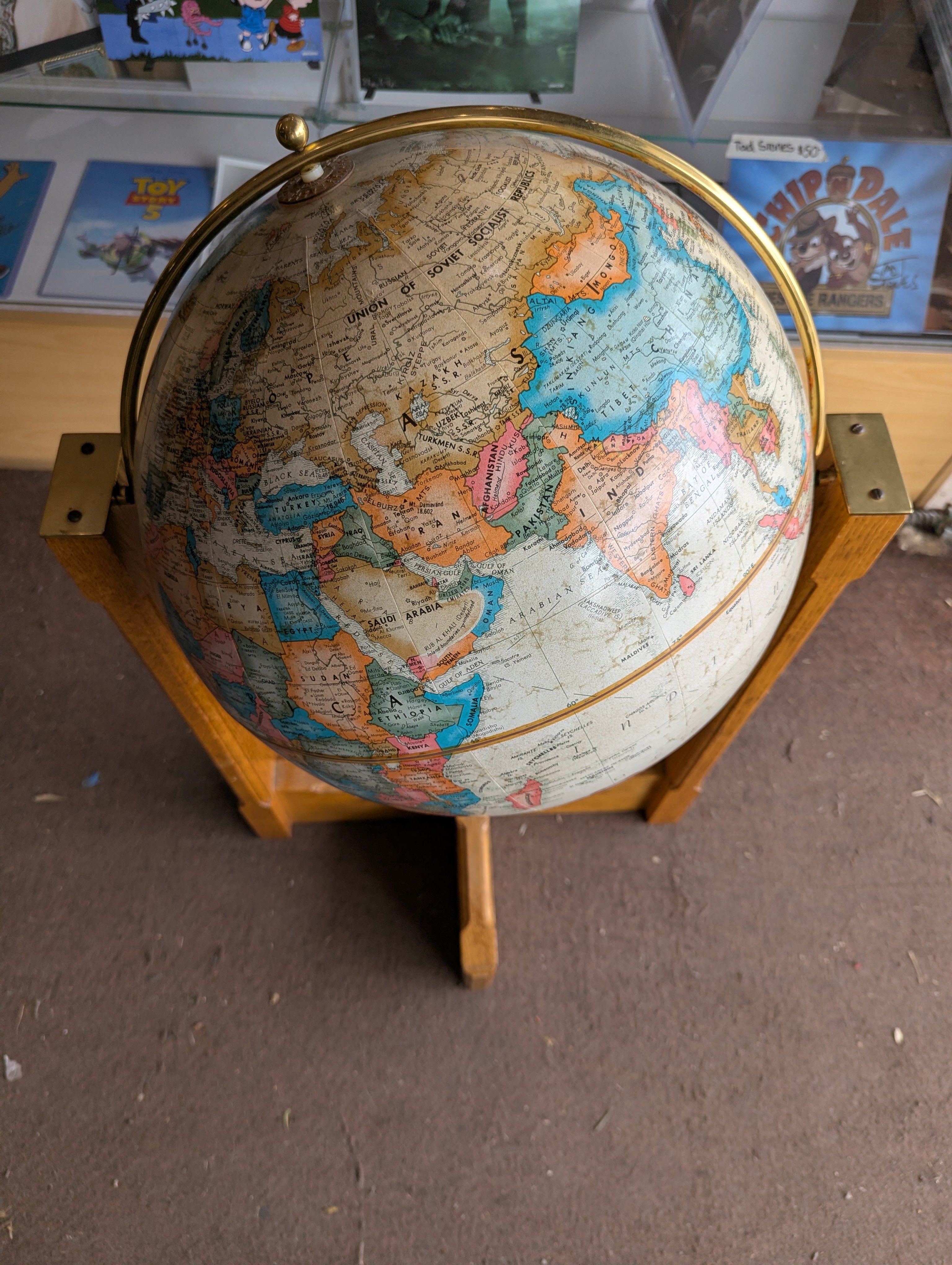 Vintage Replogle World Classic Floor Globe Oak Wood Stand Brass Meridian Vintage