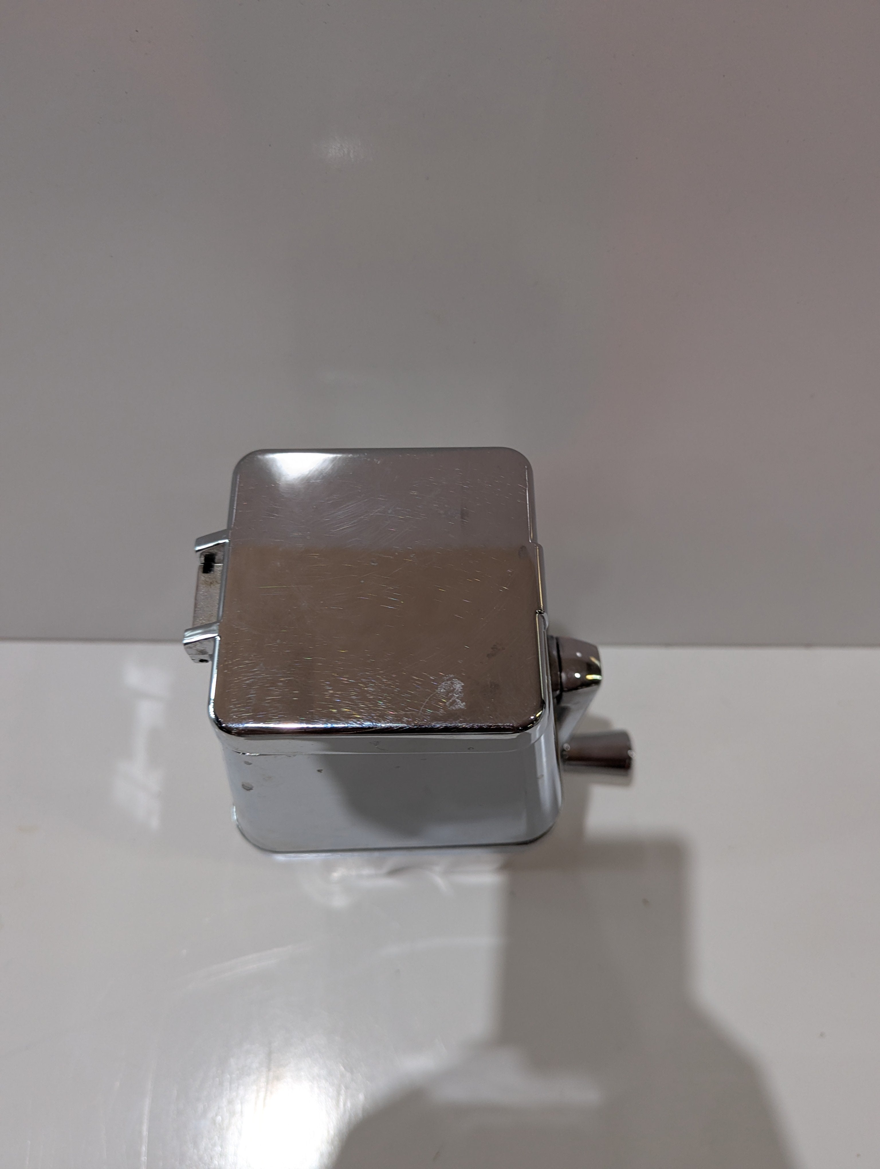 Vintage Metrokane Hand Crank Ice Crusher Chrome Clear Acrylic Bar Kitchen Tool