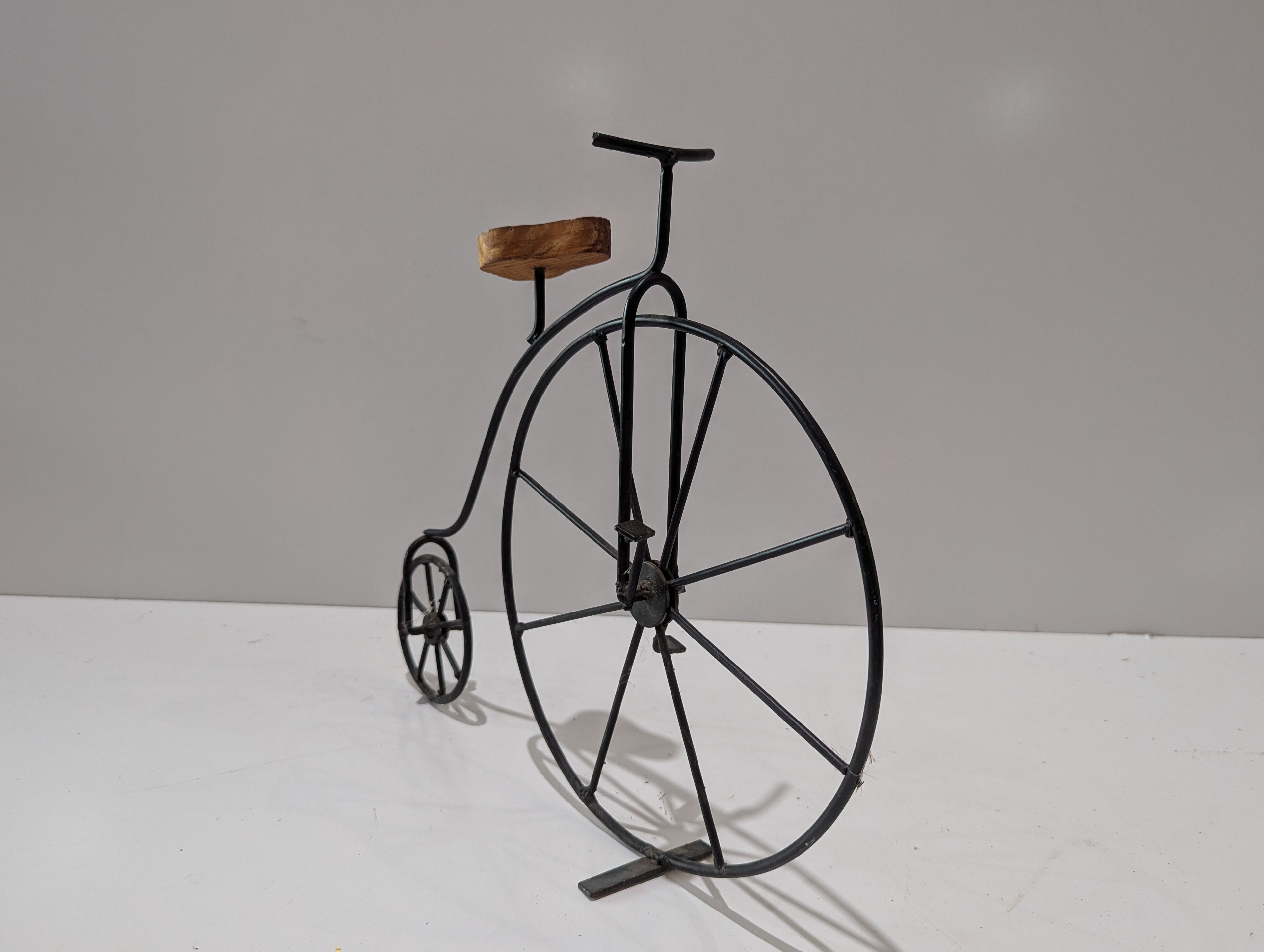 Vintage Penny Farthing High Wheel Bicycle Metal Sculpture Tabletop Decor Display
