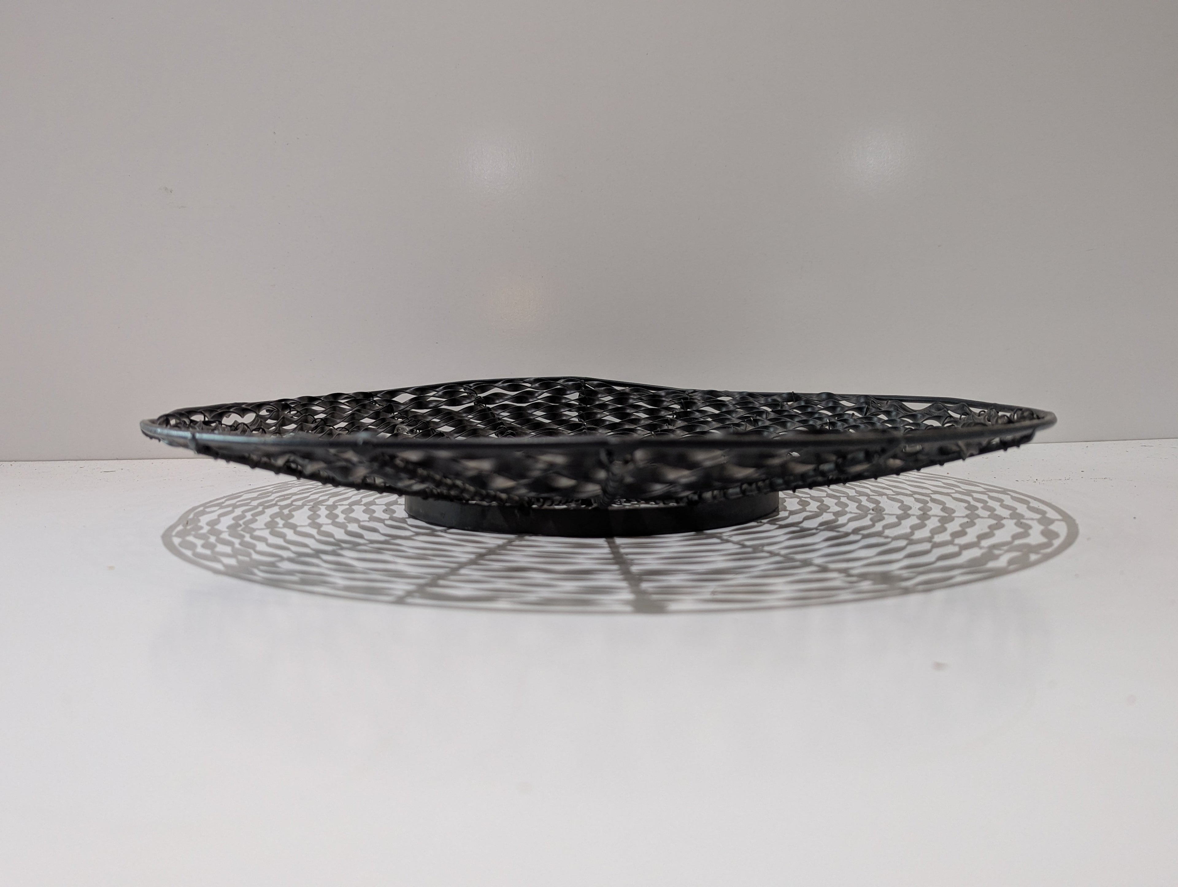 Decorative Black Wrought Iron Style Wire Fruit Bowl Centerpiece Basket Home Decor