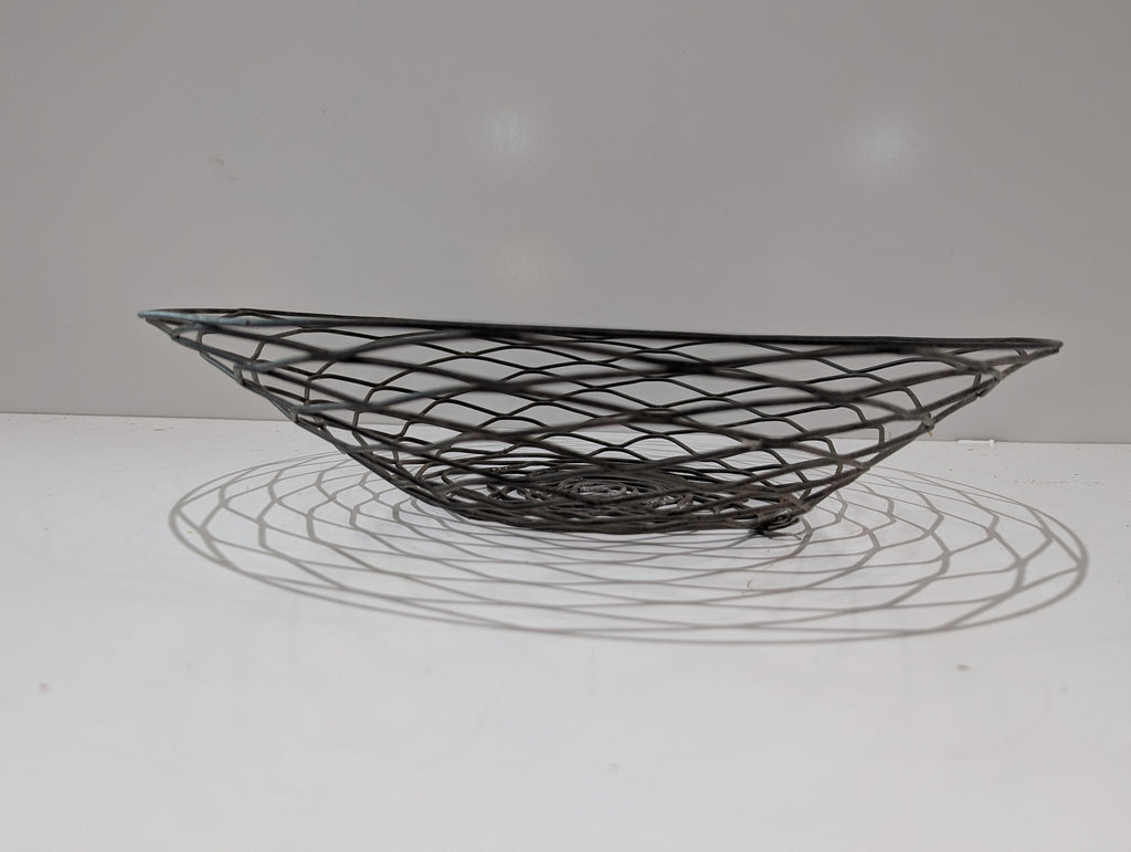 Decorative Black Wrought Iron Style Wire Fruit Bowl Centerpiece Basket Home Decor