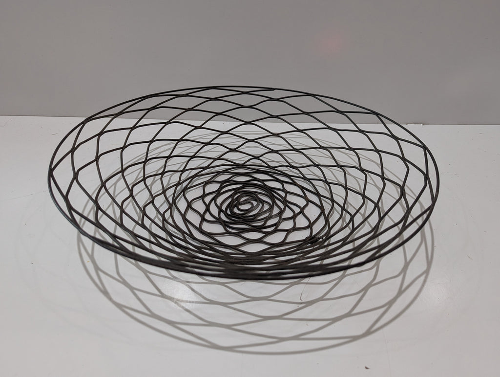 Decorative Black Wrought Iron Style Wire Fruit Bowl Centerpiece Basket Home Decor