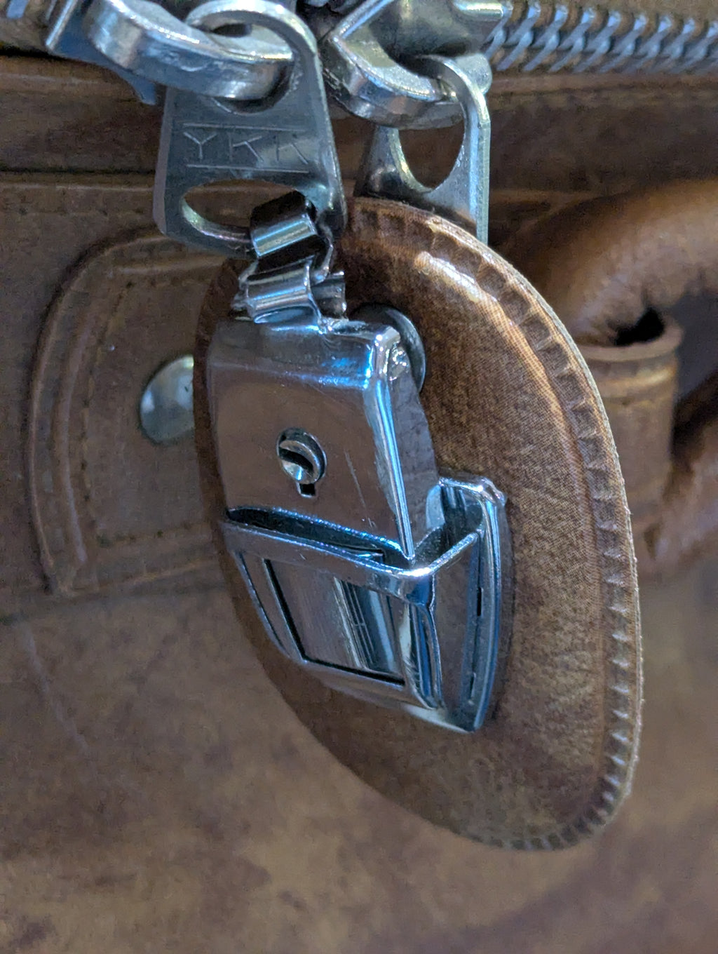 Vintage American Luggage Brown Garment Suit Carry On Travel Bag Hanging Suitcase