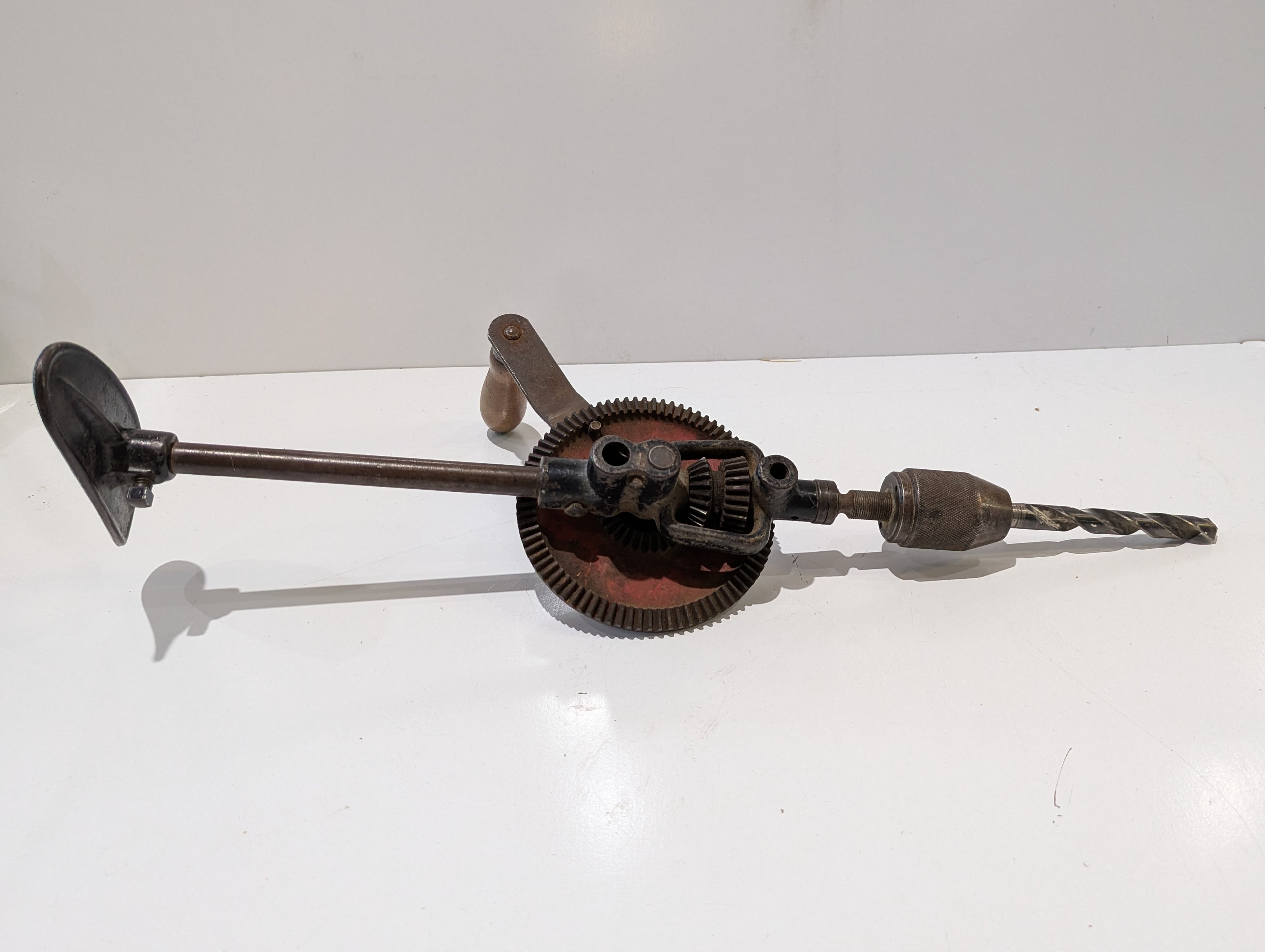 Vintage Hand Crank Breast Drill With Wood Handle Metal Gear Drive Chuck Woodworking Tool