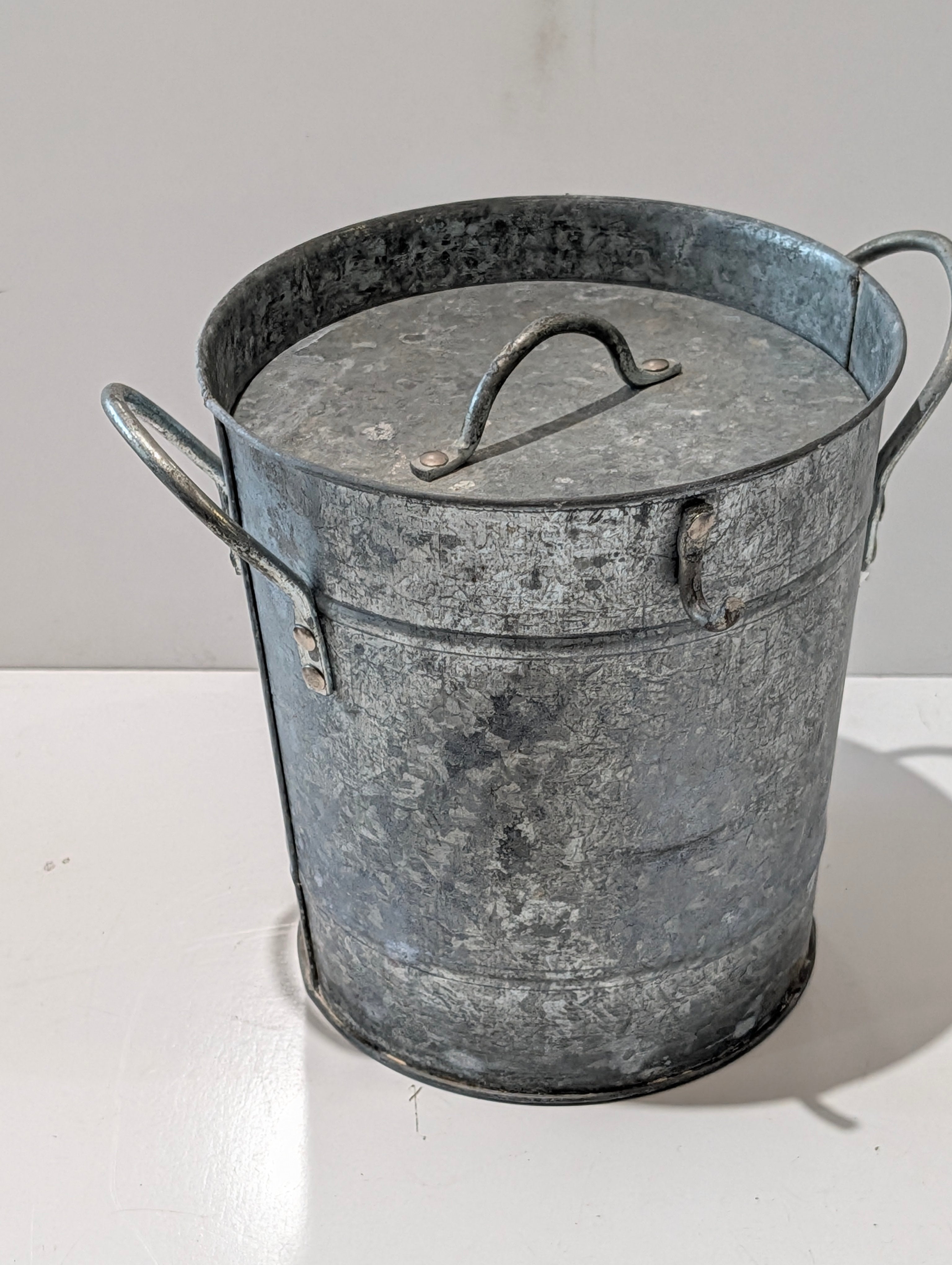 Vintage Galvanized Metal Ice Bucket Insulated Beverage Cooler With Lid Farmhouse Decor