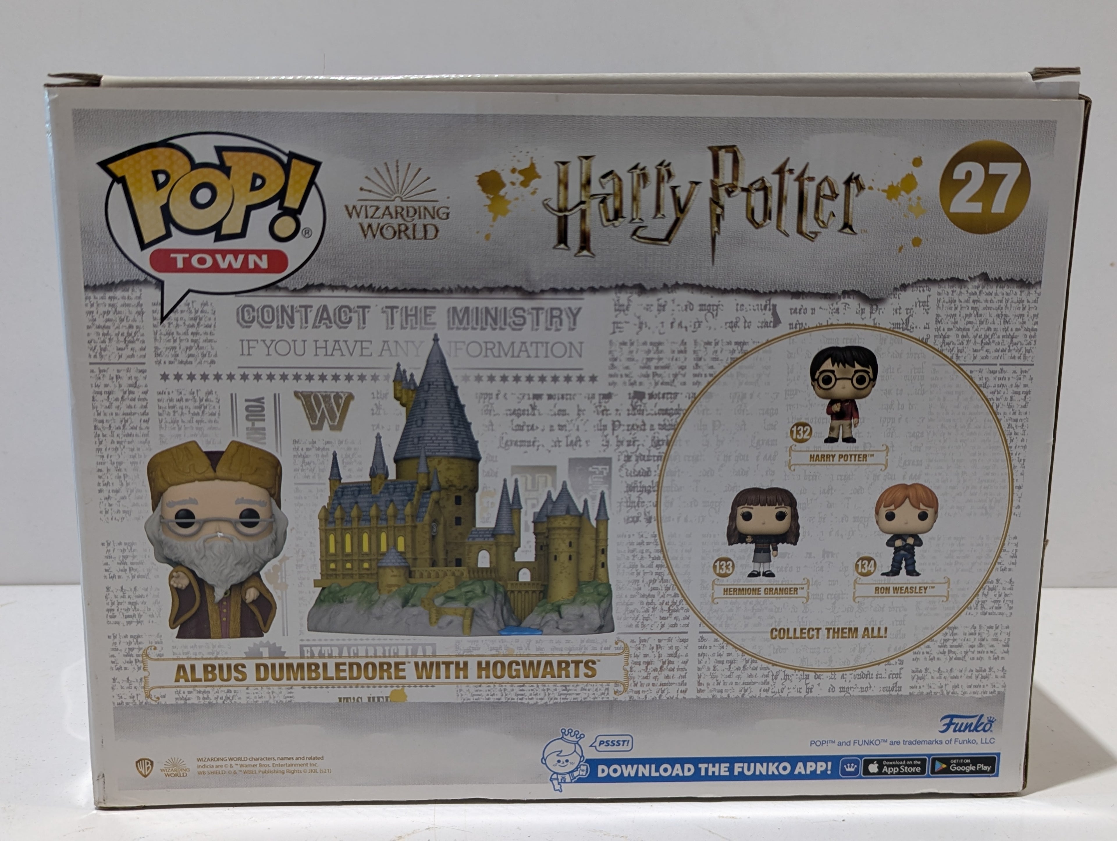 Funko Pop! Town Albus Dumbledore With Hogwarts #27 Harry Potter Vinyl Figure Set
