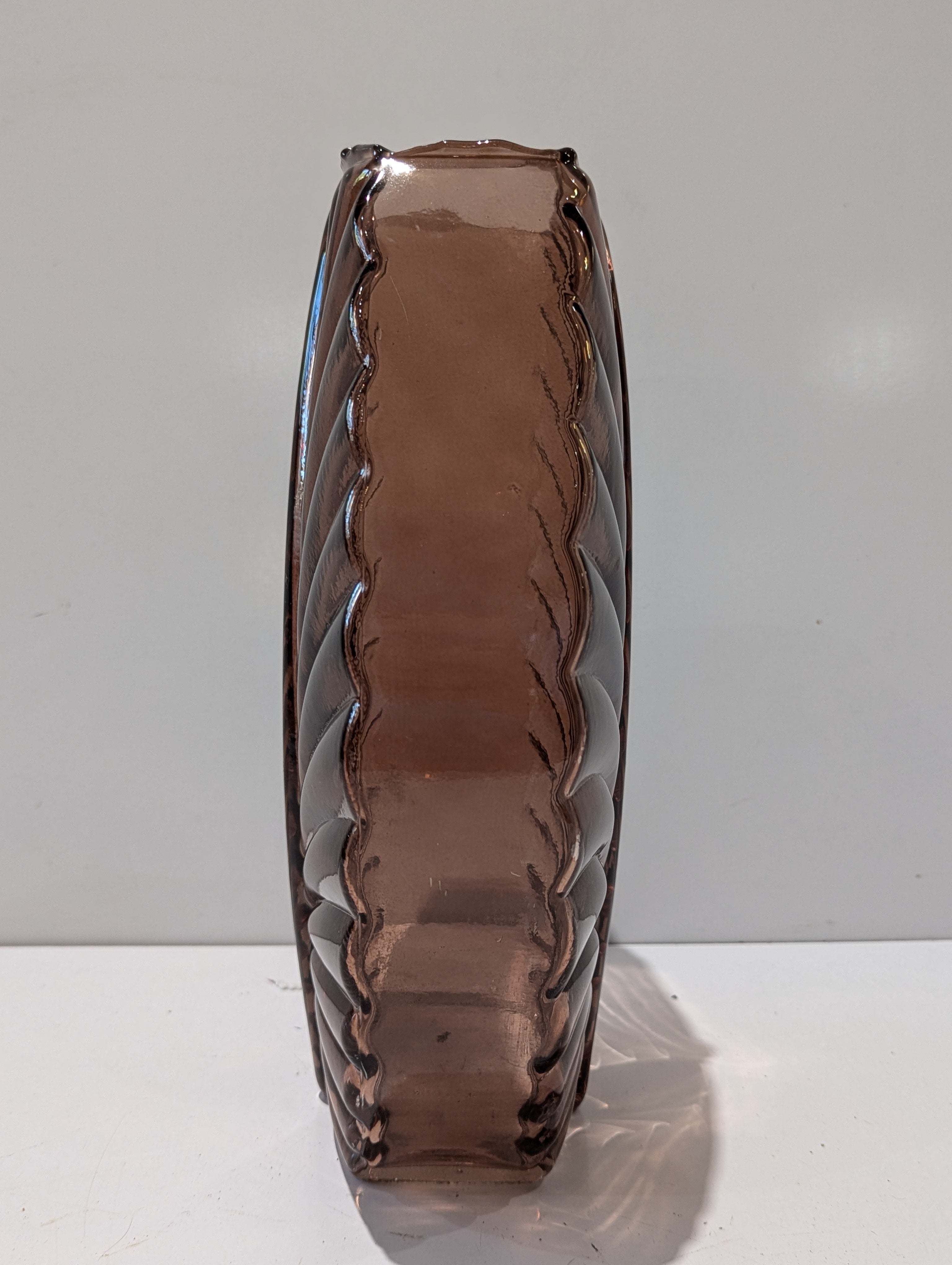 Vintage Purple Pressed Glass Leaf Shaped Decorative Serving Tray Vanity Dish Bowl