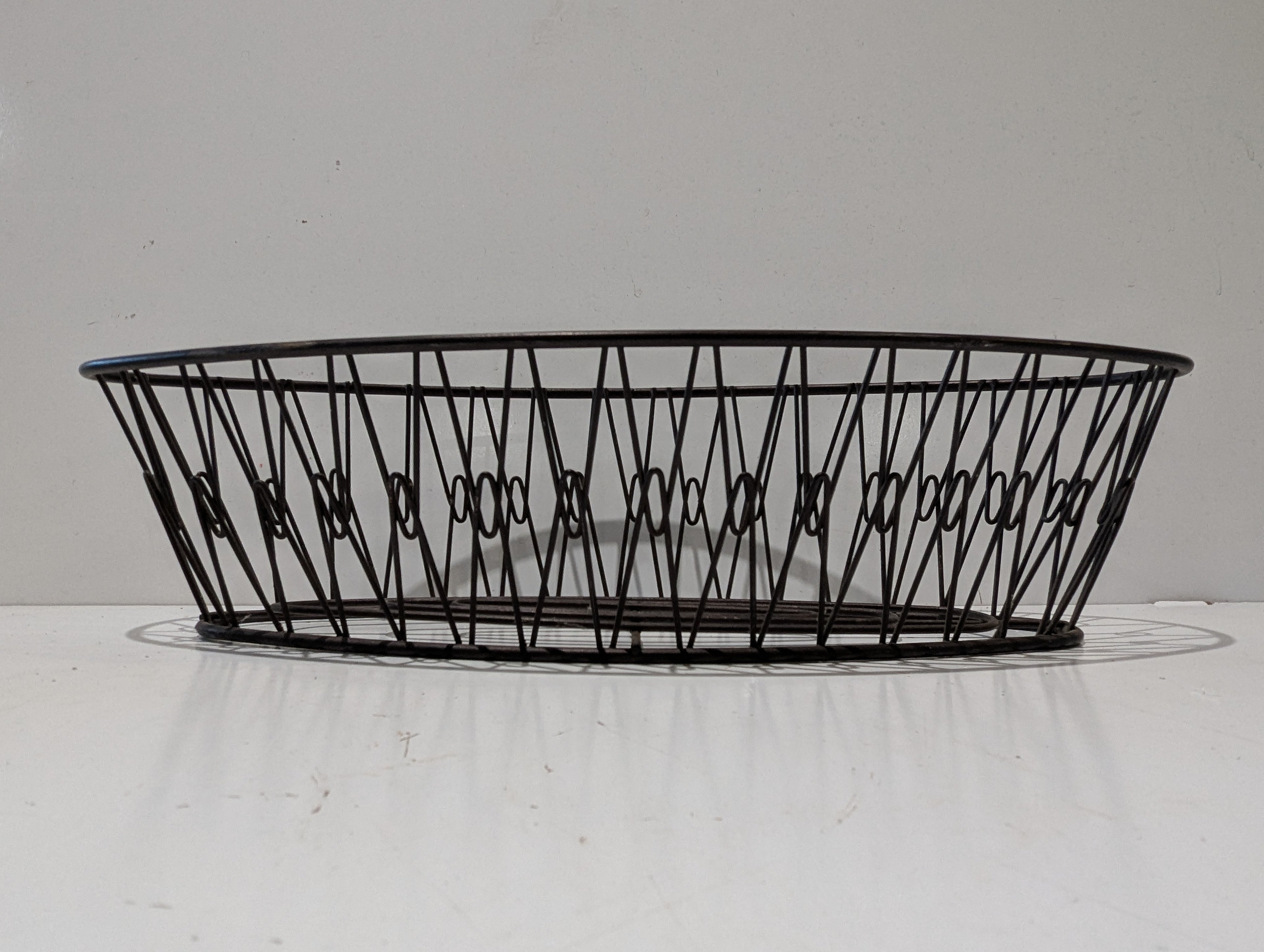 Vintage Mid Century Modern Atomic Wire Metal Fruit Basket Black Centerpiece Bowl