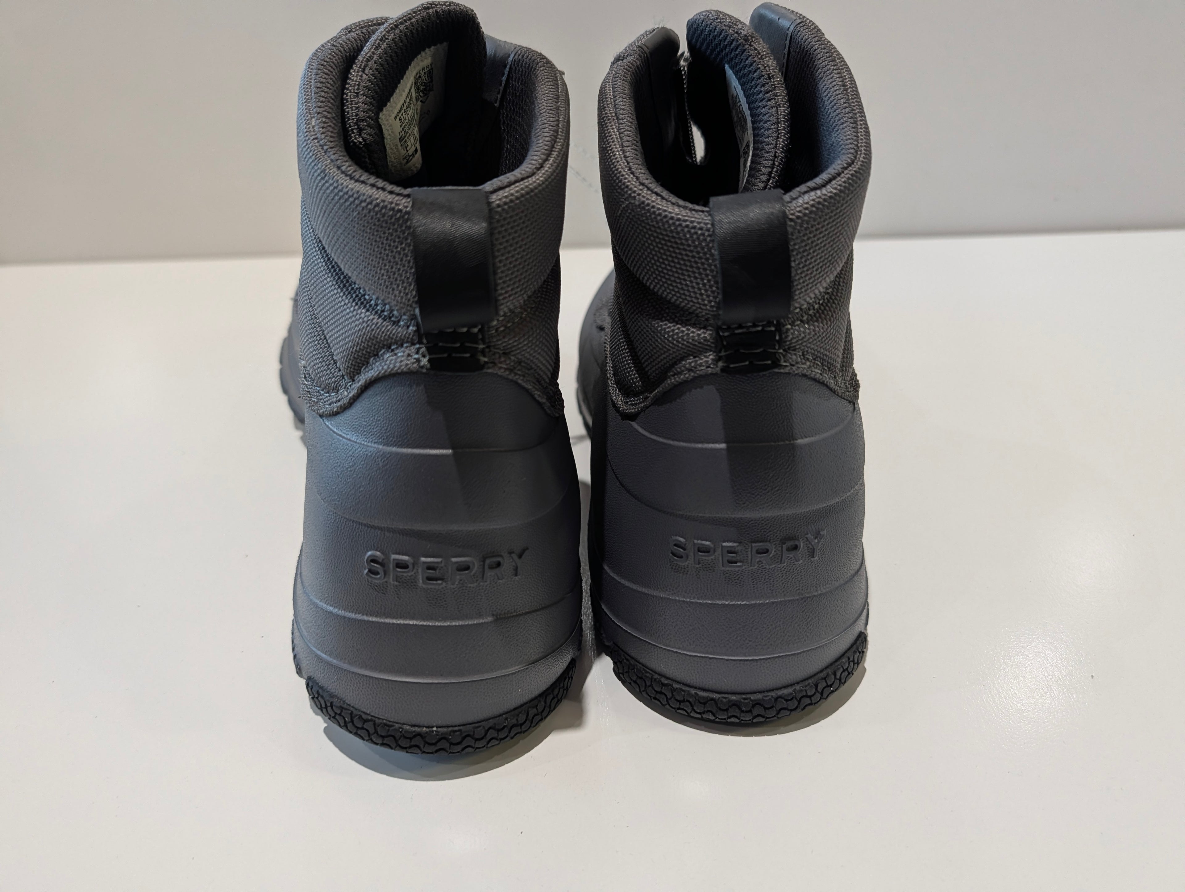 Sperry Women's Duck Boots Gray Waterproof Zip Winter Ankle Boots Size 9 STS88065